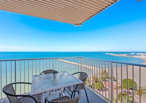 Apartment with 3 bedrooms and 1 bathrooms in Santa Pola, Alicante