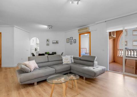 Apartment with 3 bedrooms and 2 bathrooms in Torrevieja, Alicante