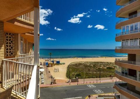Apartment with 3 bedrooms and 1 bathrooms in La Mata, Alicante