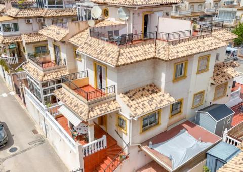 Semi detached with 2 bedrooms and 1 bathrooms in Orihuela Costa, Alicante