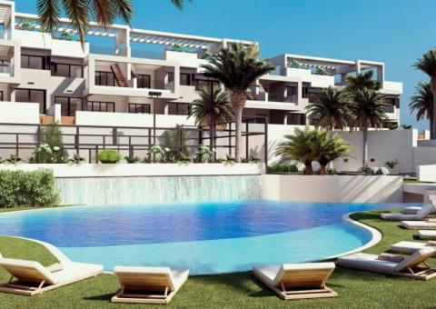 Apartment with 2 bedrooms and 2 bathrooms in Torrevieja, Alicante