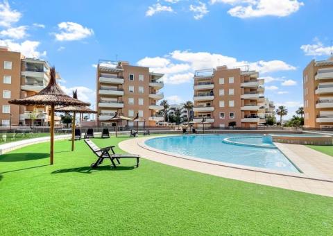Apartment with 3 bedrooms and 2 bathrooms in Guardamar del Segura, Alicante