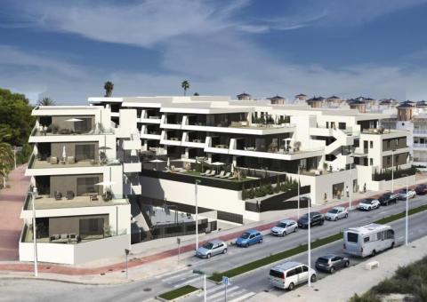 Apartment with 2 bedrooms and 2 bathrooms in La Marina, Alicante