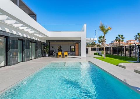 Villa with 3 bedrooms and 2 bathrooms in Algorfa, Alicante