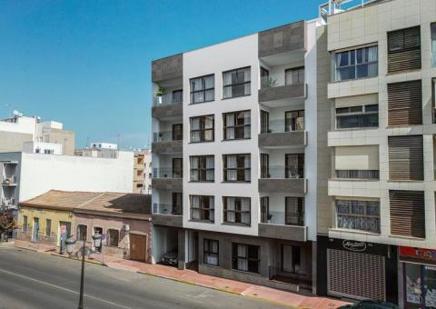 Apartment with 2 bedrooms and 2 bathrooms in Guardamar del Segura, Alicante