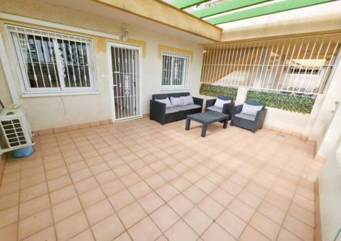Apartment with 2 bedrooms and 1 bathrooms in Orihuela Costa, Alicante