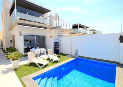 Semi detached with 3 bedrooms and 2 bathrooms in Daya Vieja, Alicante
