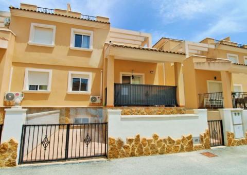 Semi detached with 3 bedrooms and 2 bathrooms in San Miguel de Salinas, Alicante