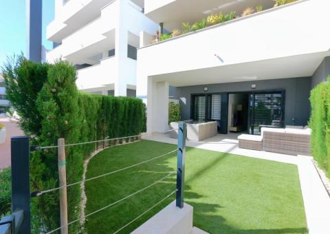 Apartment with 2 bedrooms and 2 bathrooms in Orihuela Costa, Alicante