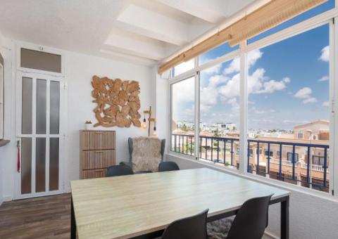 Penthouse with 2 bedrooms and 1 bathrooms in Orihuela Costa, Alicante