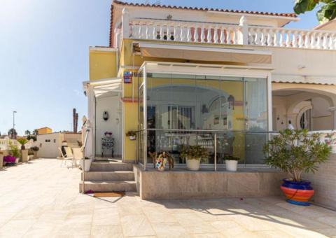 Townhouse with 2 bedrooms and 1 bathrooms in Orihuela Costa, Alicante
