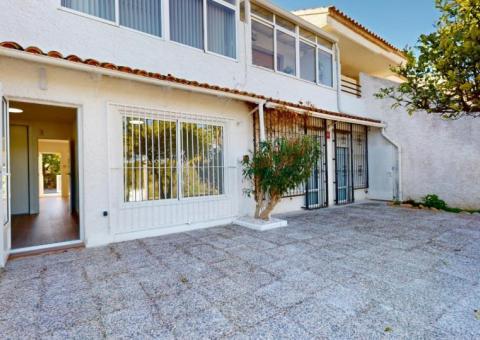 Apartment with 2 bedrooms and 1 bathrooms in Orihuela Costa, Alicante