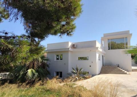 Villa with 4 bedrooms and 4 bathrooms in Ciudad Quesada, Alicante