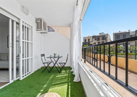 Apartment with 2 bedrooms and 1 bathrooms in Orihuela Costa, Alicante