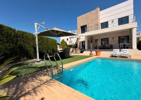 Villa with 3 bedrooms and 3 bathrooms in Rojales, Alicante