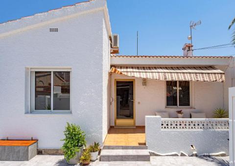 Bungalow with 2 bedrooms and 1 bathrooms in Ciudad Quesada, Alicante