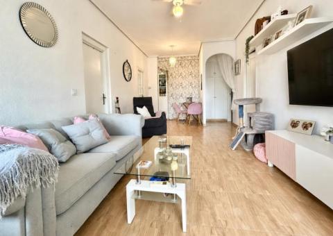 Apartment with 2 bedrooms and 1 bathrooms in Orihuela Costa, Alicante