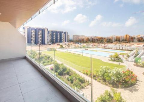 Apartment with 2 bedrooms and 2 bathrooms in Torrevieja, Alicante