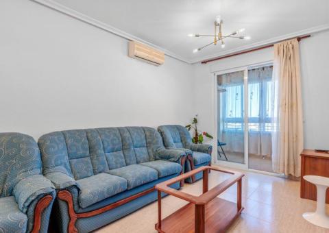 Apartment with 2 bedrooms and 1 bathrooms in Torrevieja, Alicante