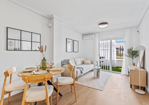 Apartment with 2 bedrooms and 1 bathrooms in Orihuela Costa, Alicante