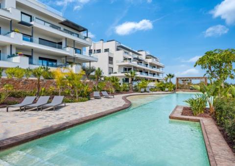 Apartment with 2 bedrooms and 2 bathrooms in Dehesa de Campoamor, Alicante