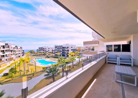 Apartment with 2 bedrooms and 2 bathrooms in Orihuela Costa, Alicante