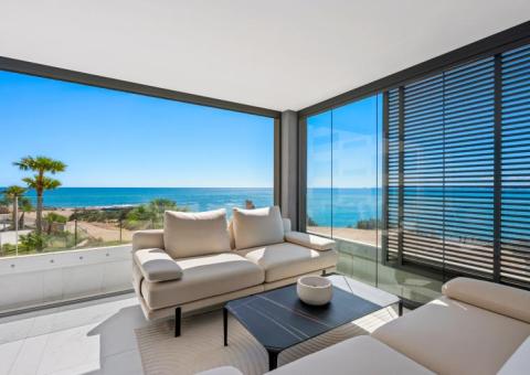 Apartment with 3 bedrooms and 2 bathrooms in Orihuela Costa, Alicante