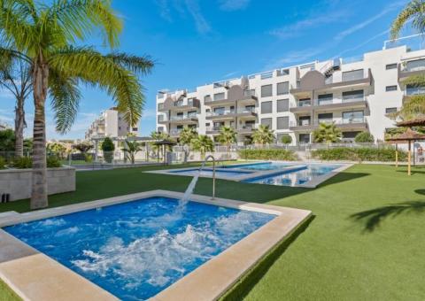 Apartment with 2 bedrooms and 2 bathrooms in Orihuela Costa, Alicante