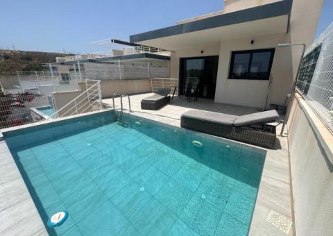 Villa with 5 bedrooms and 4 bathrooms in San Miguel de Salinas, Alicante