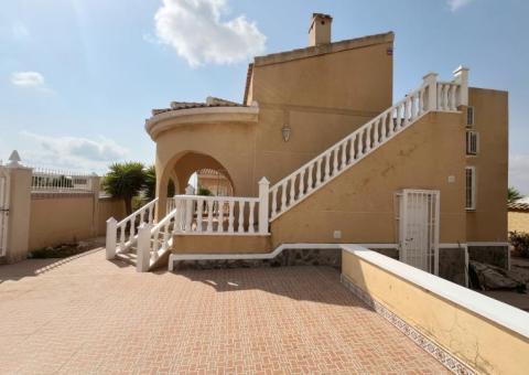 Villa with 2 bedrooms and 2 bathrooms in Ciudad Quesada, Alicante