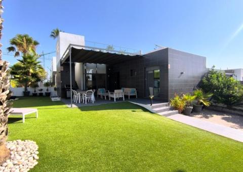Semi detached with 2 bedrooms and 2 bathrooms in Algorfa, Alicante