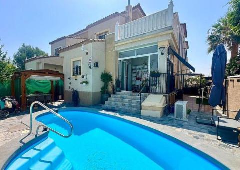 Villa with 3 bedrooms and 2 bathrooms in Algorfa, Alicante