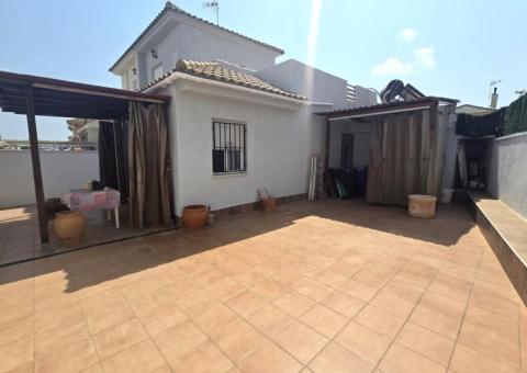 Semi detached with 3 bedrooms and 1 bathrooms in Torrevieja, Alicante