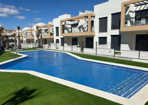 Apartment with 2 bedrooms and 2 bathrooms in Orihuela Costa, Alicante
