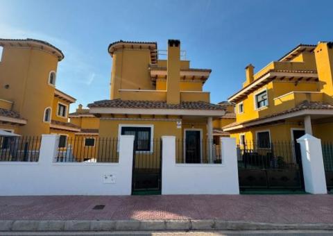 Villa with 3 bedrooms and 3 bathrooms in Ciudad Quesada, Alicante