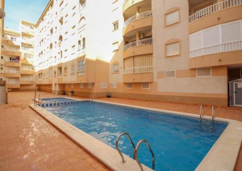 Apartment with 2 bedrooms and 1 bathrooms in Torrevieja, Alicante