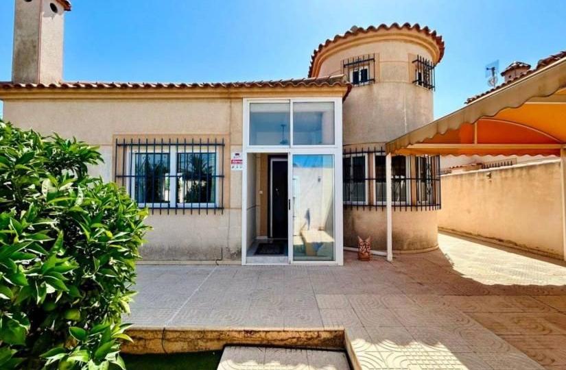 Villa, Torrevieja, Alicante