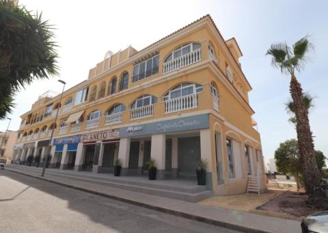 Townhouse with 2 bedrooms and 2 bathrooms in Benijofar, Alicante