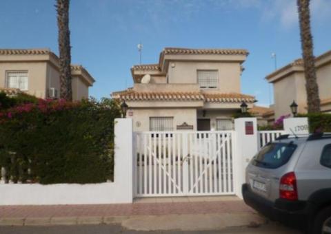 Villa with 3 bedrooms and 2 bathrooms in Orihuela Costa, Alicante