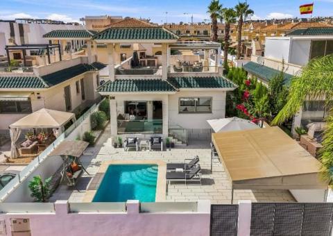 Villa with 3 bedrooms and 2 bathrooms in Ciudad Quesada, Alicante