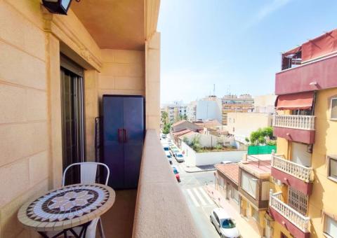 Apartment with 3 bedrooms and 2 bathrooms in Torrevieja, Alicante
