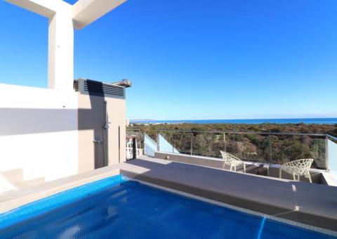 Penthouse with 3 bedrooms and 2 bathrooms in Guardamar del Segura, Alicante