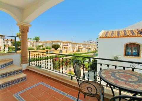 Apartment with 2 bedrooms and 2 bathrooms in Orihuela-Costa, Alicante