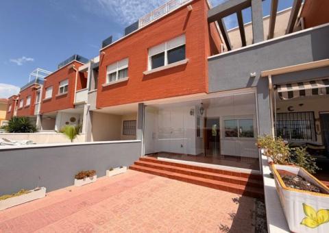 Townhouse with 3 bedrooms and 2 bathrooms in Ciudad Quesada, Alicante