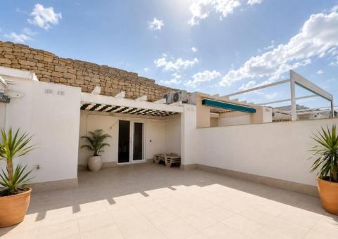 Townhouse with 3 bedrooms and 3 bathrooms in Ciudad Quesada, Alicante
