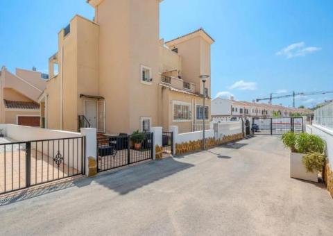 Maison jumelee for sale San Miguel de Salinas Alicante, Spain
