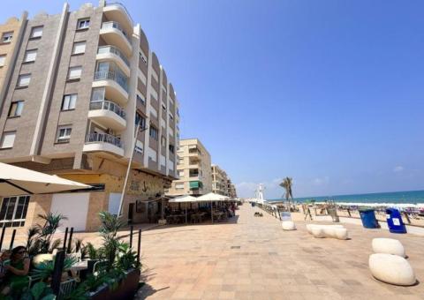Apartment with 3 bedrooms and 2 bathrooms in Guardamar del Segura, Alicante