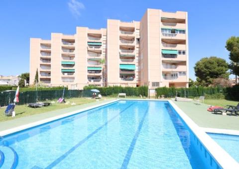 Apartment with 3 bedrooms and 2 bathrooms in Orihuela Costa, Alicante