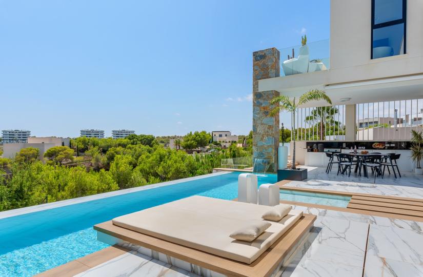 Willa for sale Dehesa de Campoamor Alicante, Spain