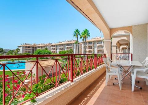 Apartment with 2 bedrooms and 2 bathrooms in Orihuela Costa, Alicante